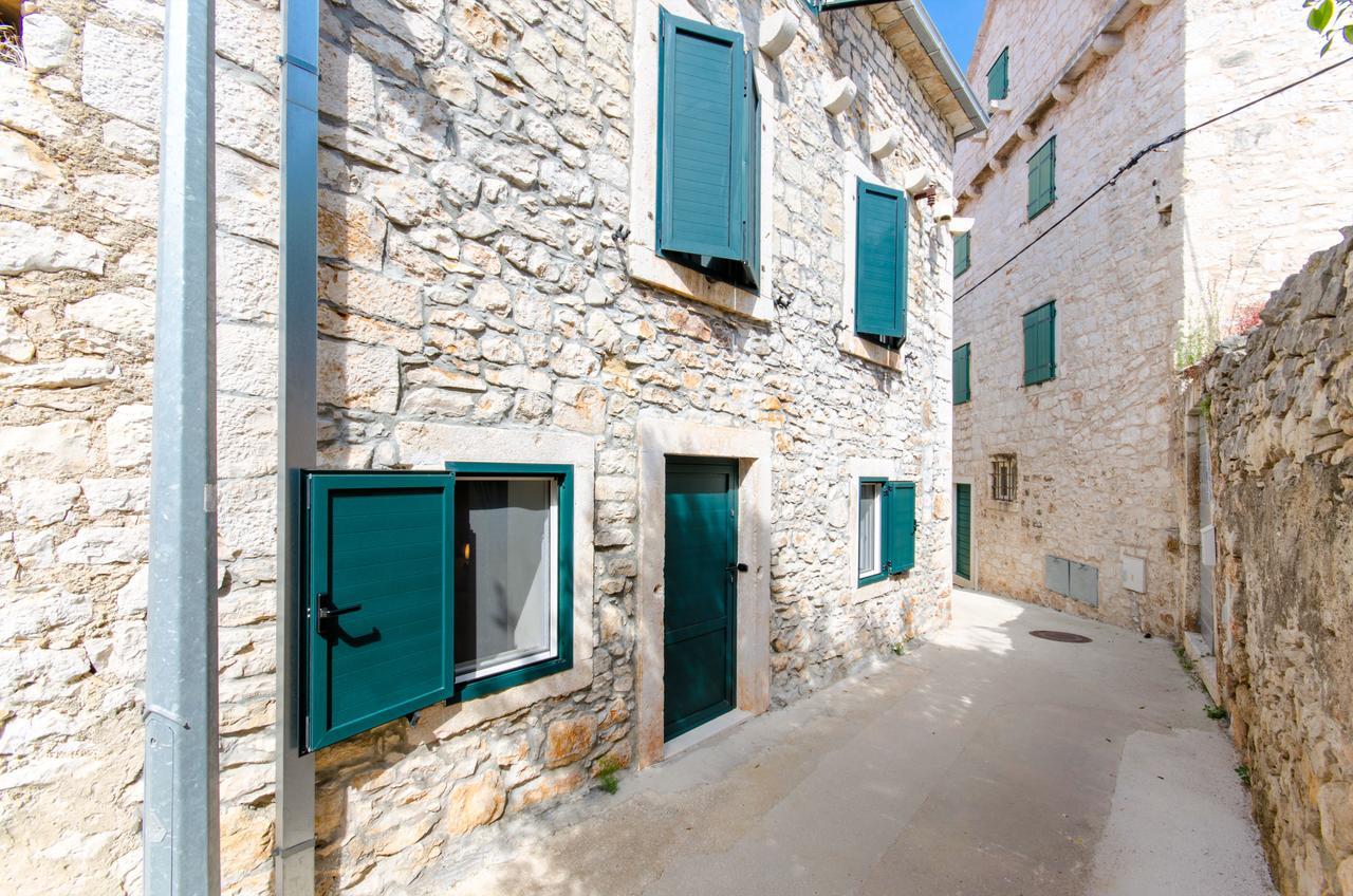 Apartman Sandra In The Historical Center Of The *